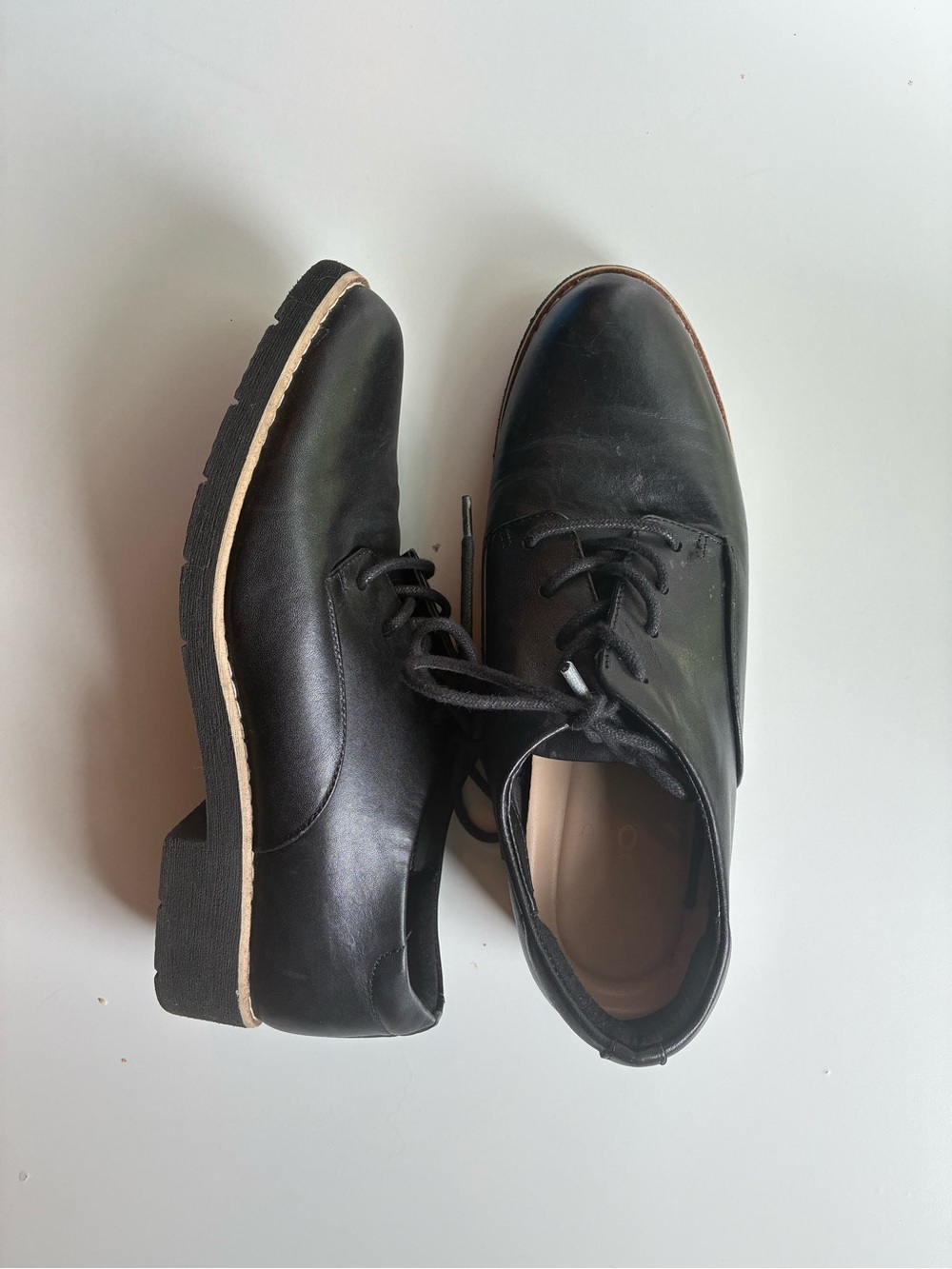 Women's Black Lace-Up oxfords